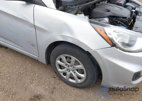 2013 Hyundai Accent Gls z USA, uszkodzony, nr VIN KMHCT4AE4DU529791